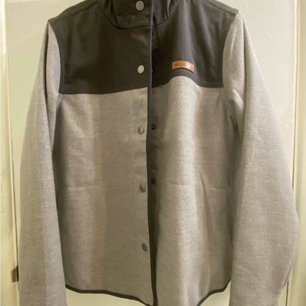 Columbia Gray and Black Jacket